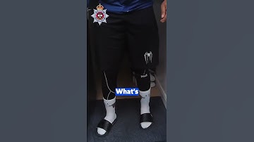 DPD delivery driver tackled to the floor by phone robber in broad daylight