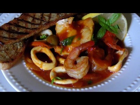 Cioppino Seafood Stew