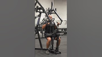 Iso Lateral High Row Setup Tips with Coach Meer