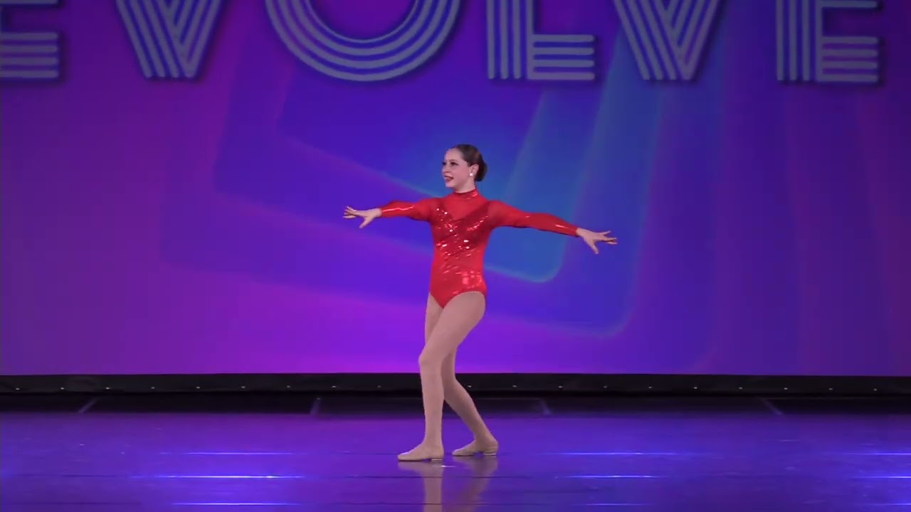 Nicole first jazz solo - “Shook Up” - Elvis Presley