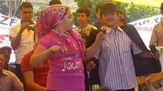 Çağlayan Kasabası 2. Sarot Yayla Şenliği 2011 - Playback Show Ayşe Ve Perihan