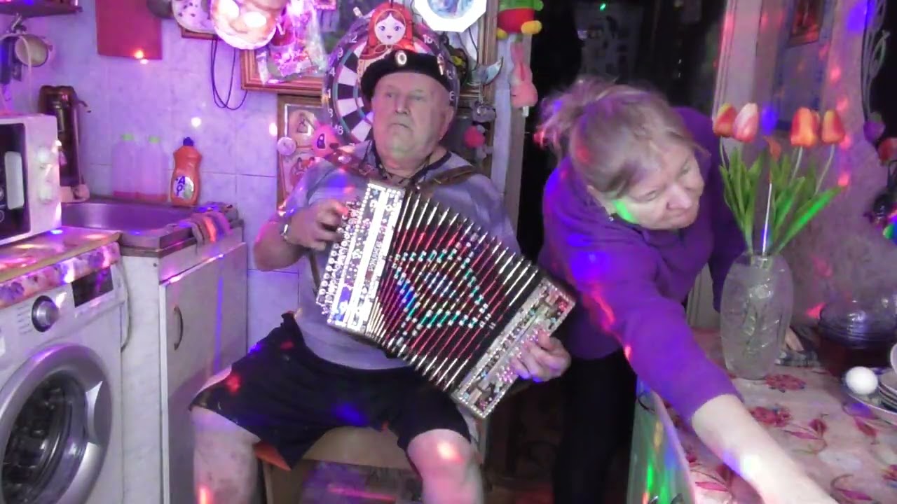 ой таня таня танечка\нижегор\гармо\новогодние\мелодии \чистейш\слухач\самоуч\без\малейш\муз\обр\душо