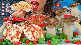 EATING GIANT SQUID & KING OYSTER MUSHROOMS IN RED SPICY SAUCE ASMR Real Sounds