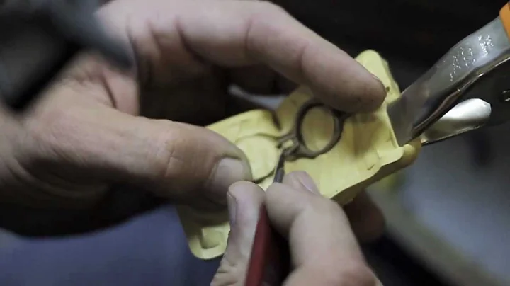 How to cut a rubber mold professionally