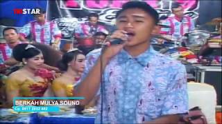 DALAN LIYANE // VOC. FENDI TONY'S