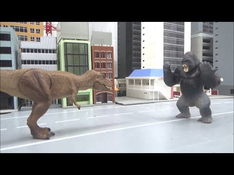 Tyrannosaurus vs <strong>Gorilla</strong> battle toys play