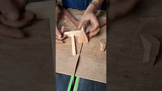 Tips for making isosceles triangle cuts quickly #woodworkingtips #diytips  #carpentrylife #woodenjig