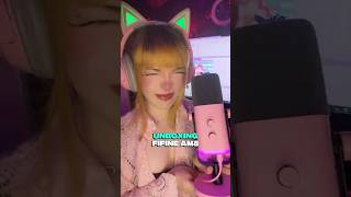 Unboxing FIFINE AM8 Rosa! #explore #gamergirl #twitch #streamer #gamer #fifineam8 #fifinemicrophone