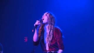 Video thumbnail of "Zella Day covering Fleetwood Mac's "Rhiannon"  Fonda Theater, Hollywood  Dec. 8, 2015"