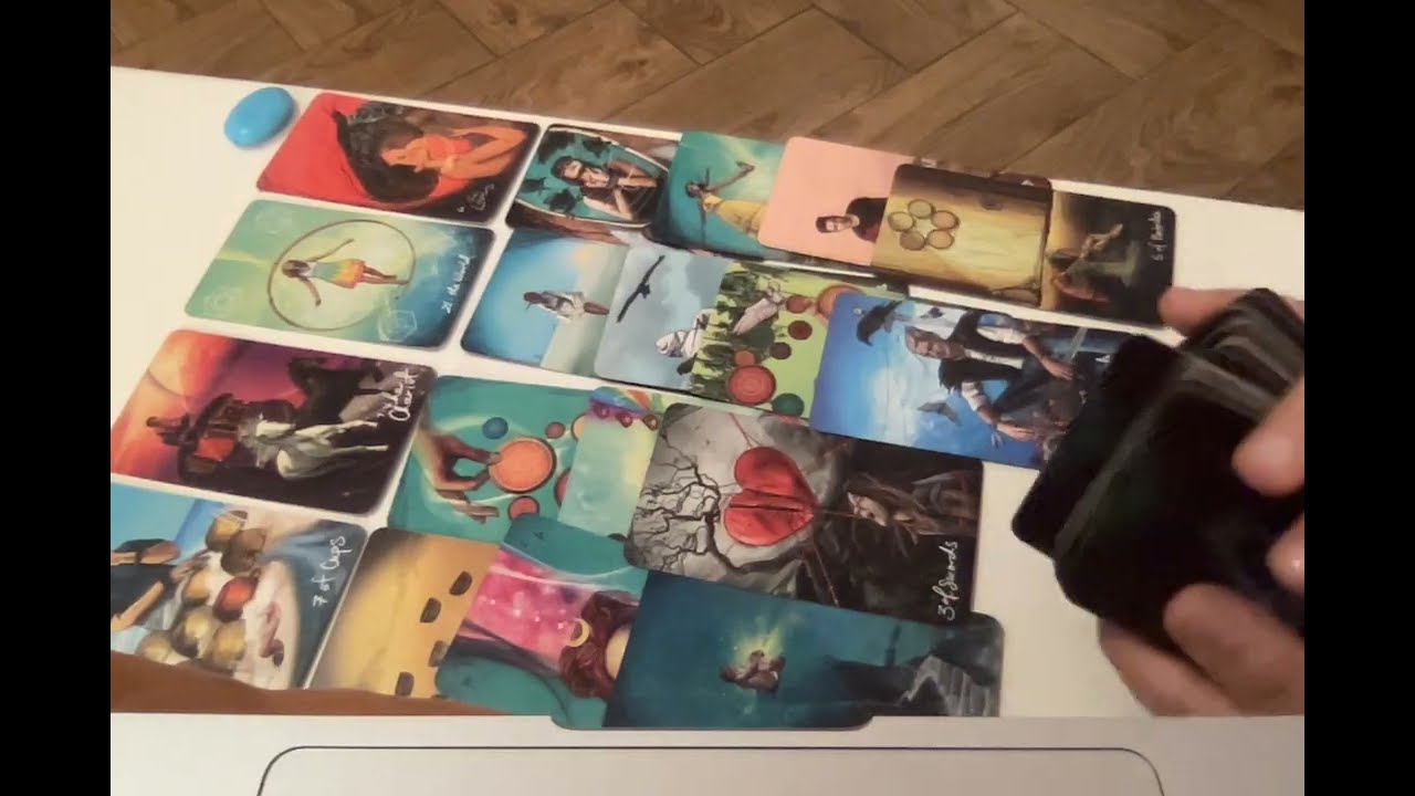 فهم من سلوكك معاه 👏انه مش هيعرف يضحك عليك او يلعب بمشاعرك تانى وبيبذل جهده يرجعك ليه