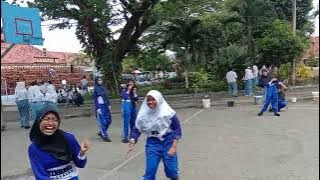 Permainan pemanasan (Kucing dan Tikus)