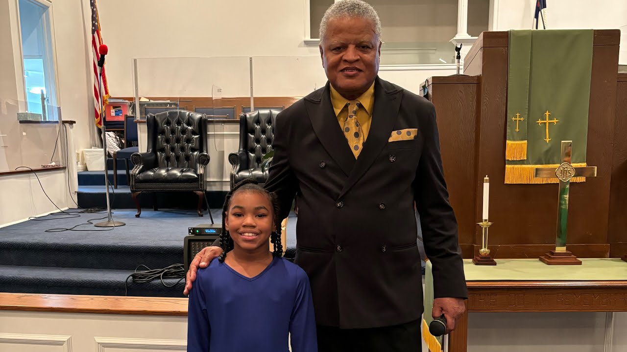 Я так горжусь своей 10-летней внучкой 😍 Ее пригласили выступить на концерте госпел-музыки!