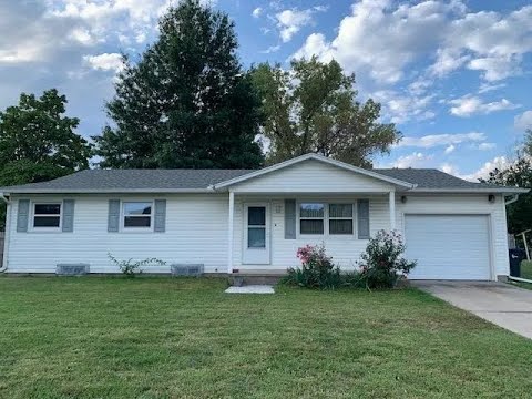 709 Cottonwood Ln, Newton, KS home video tour