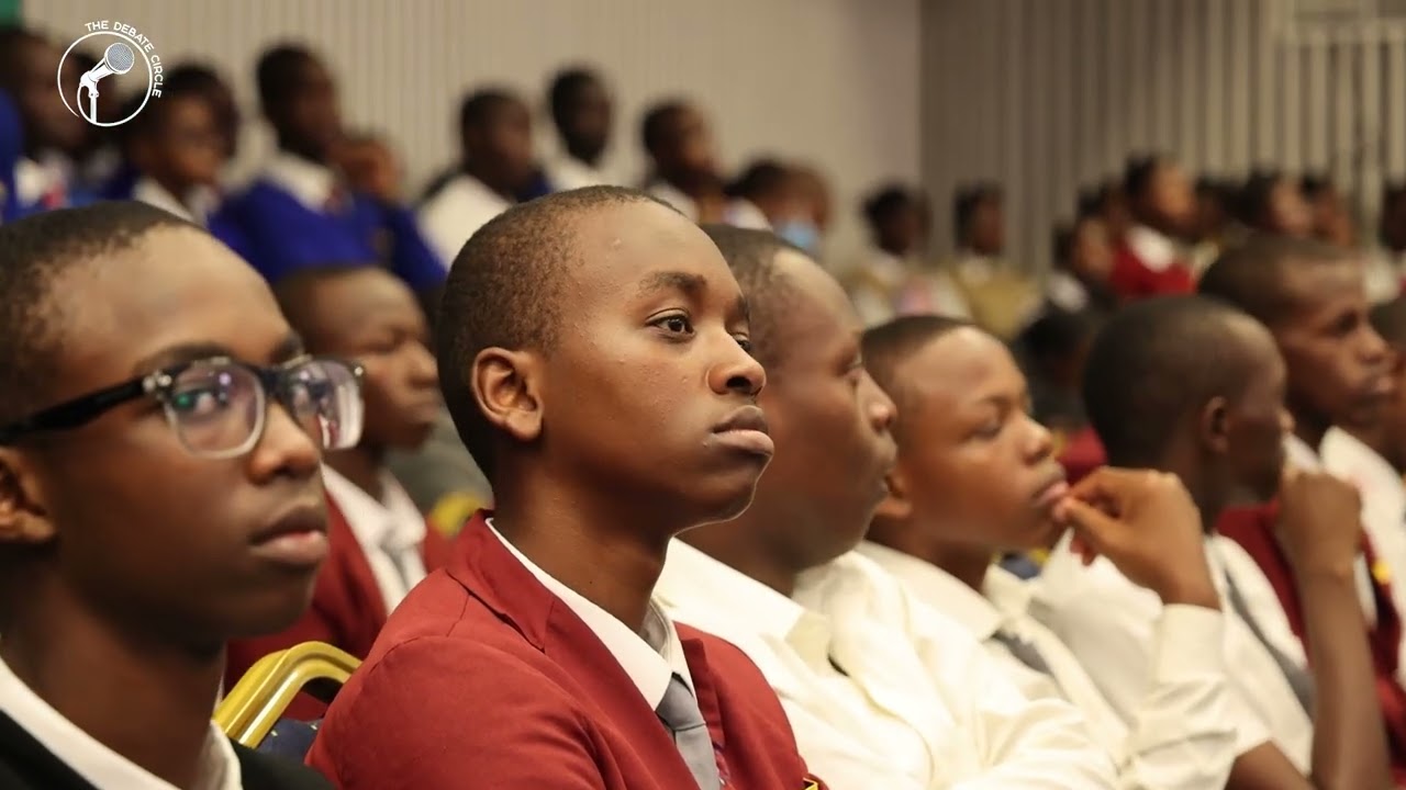 Строим более разумное будущее: финансовое образование молодежи совместно с AKI.