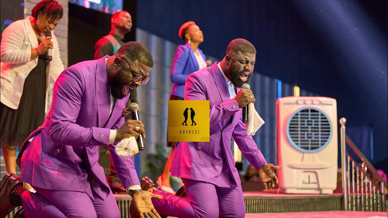 AN ELECTRIFYING WORSHIP ATMOSPHERE BY DAVASOL AT THE 7 SUNDAYS OF PROPHECY