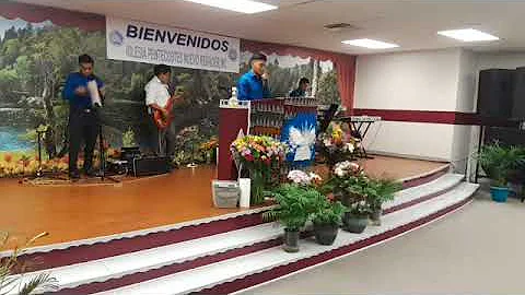 Pastora Celia Navas en Iglesia Pentecosts nuevo re...