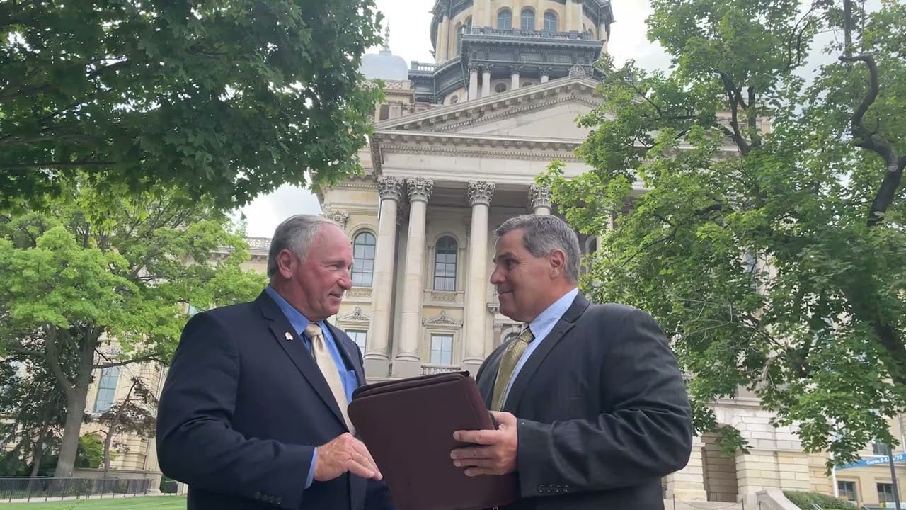 What does Illinois Corn Growers Association do?