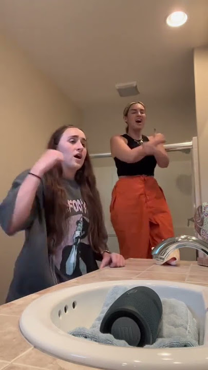 Wait til their harmonies kick in 😍 #shorts | Sia - Elastic Heart