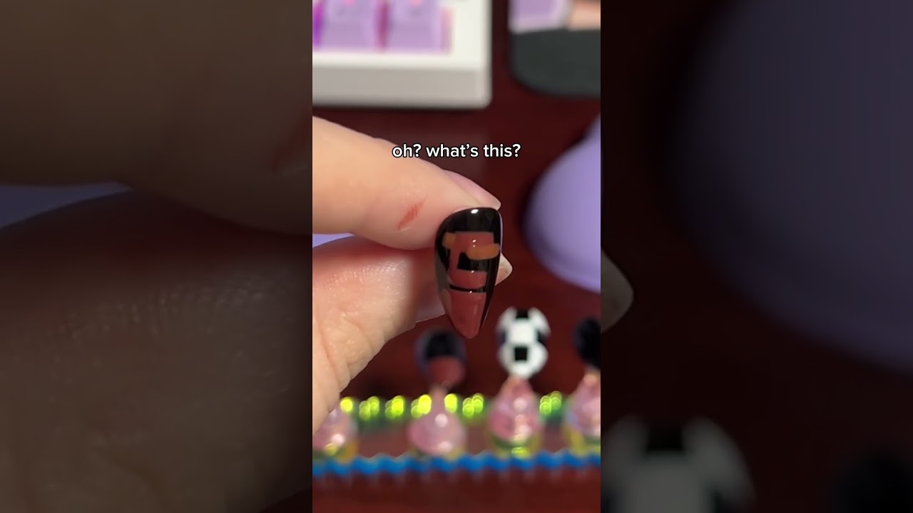 Making FNAF themed nails to meet Freddy! #fnaf #halloweenhorrornights #nailart #universalstudios