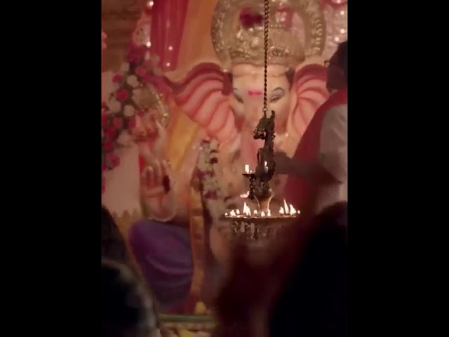 Ganpati aarti by amitabh bachan class=