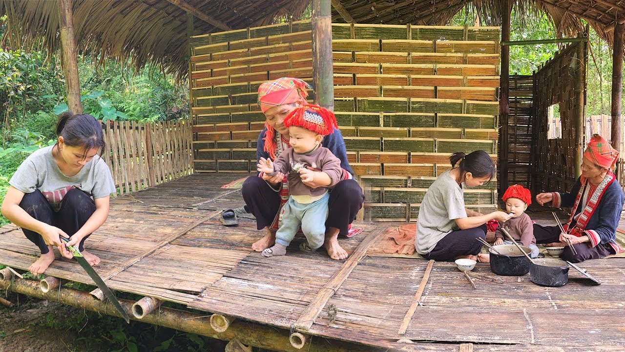 180 Days Journey of a Single Mother Rebuilding Her Bamboo House After her Stepmother Toppled it.
