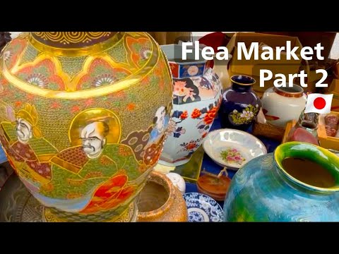 Antique Flea Market At Shitennoji Temple in Osaka Japan, Arita Kutani Ware Ceramics, 2/3