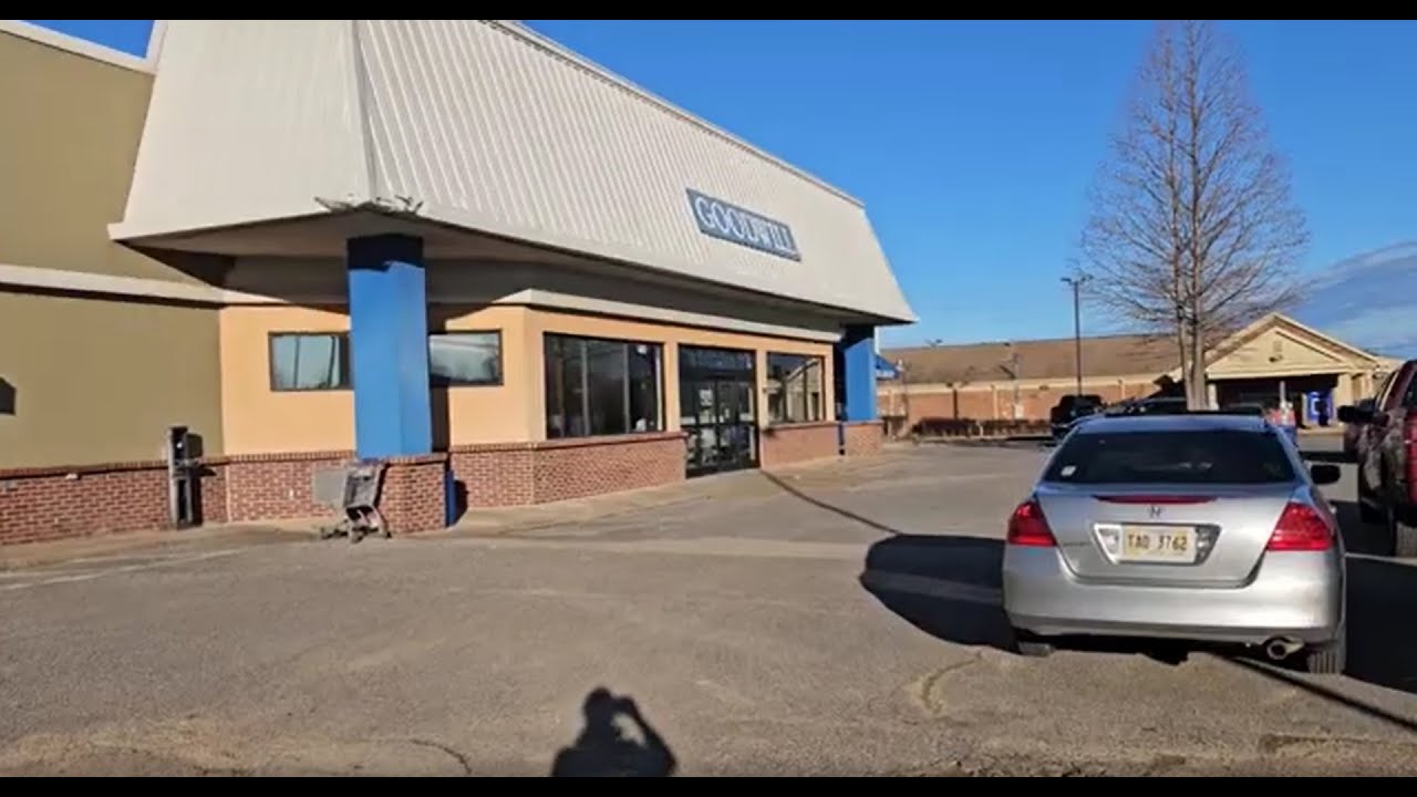 Этот поход к мусорным бакам начался и закончился на BANG!