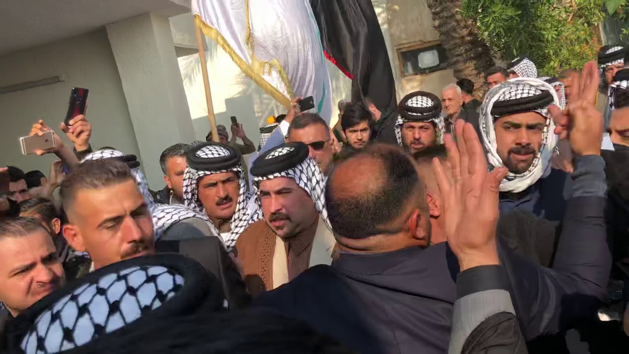 وصول جثمان الشيخ فاضل مصطفى الشبلي الى داره في اليوسفية