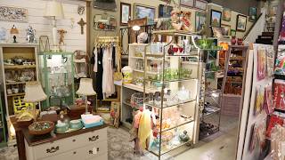 This Large Vintage Mall Took Me 4 Hours To See!! - Shopping Central Florida for Antiques and Vintage