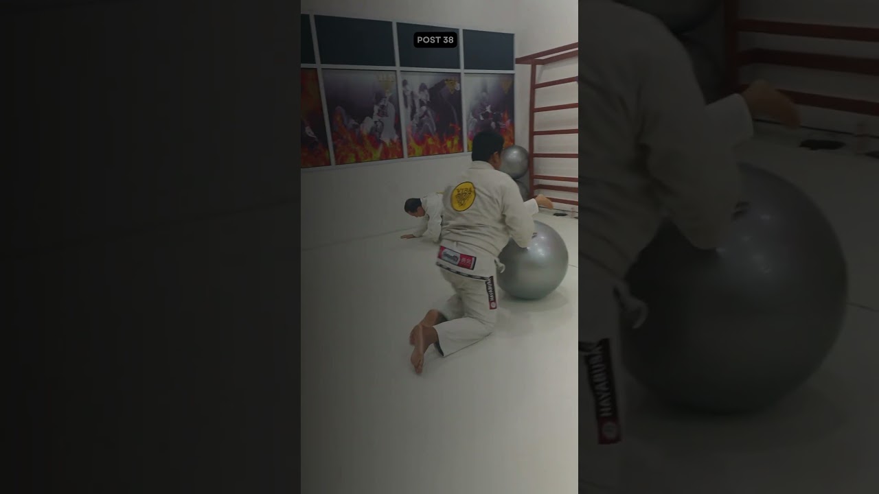 Post 38:🔋 Power Up Your BJJ Stamina 🔋  enhances your endurance. Empowerment on the Mats💯 