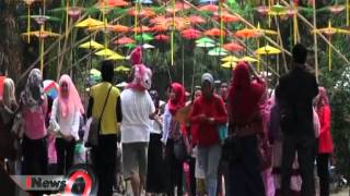 Download lagu Indahnya Kemeriahan Festival Payung Di Solo, Jateng - iNews Pagi 14/09