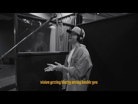 Travis Garland - SANTANA (In Studio Performance)