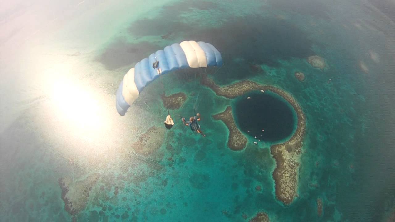 blue hole, belize, rich grimm, tsunami skydivers, bruno brokken, skydive be...