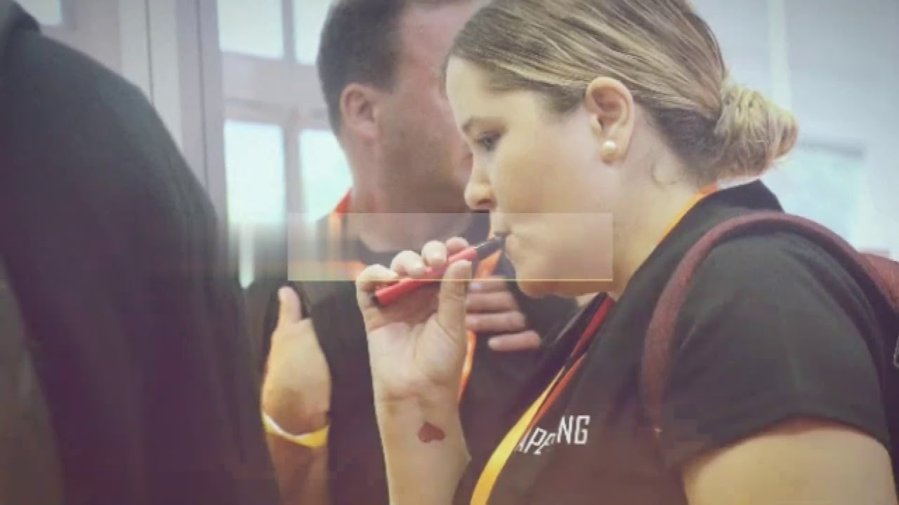 HQD pod system starter kit .Vaping is so simpleness !