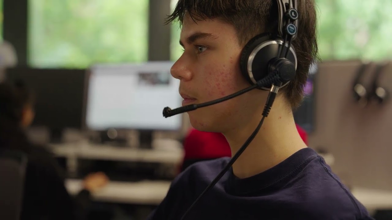 Turn your ambitions into achievements - study Business