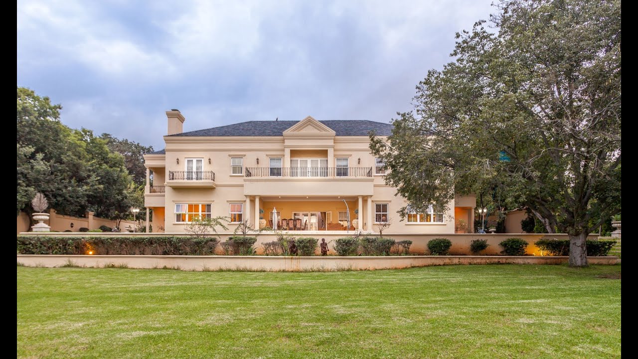 A magnificent gracious villa in Bryanston. Lew Geffen