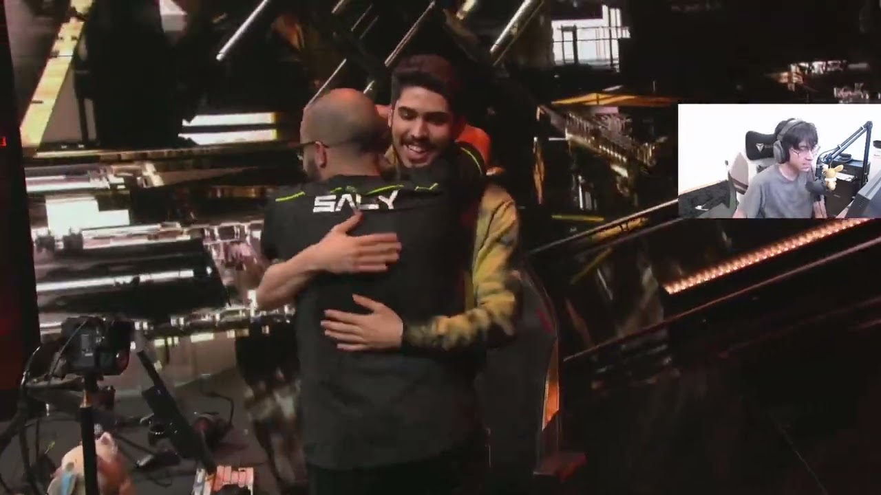 TenZ reacts to FINAL MOMENTS of LOUD 2-0 vs OPTIC