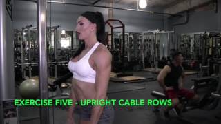 Rachel Thorpe Trains Shoulders