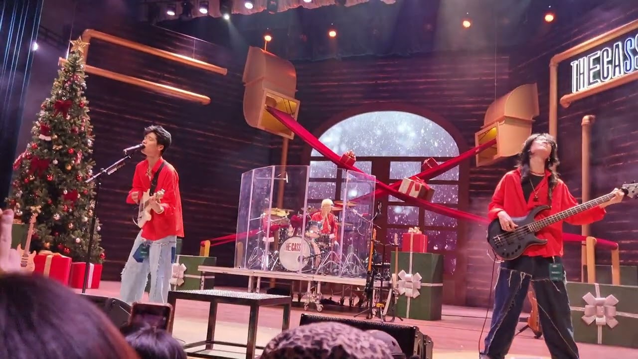 Truant Fu - Hoa đăng | Santa's Factory