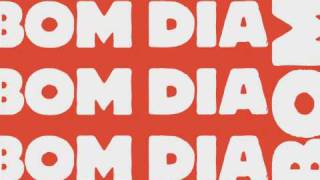 Video thumbnail of "Bom Dia - Canta o Galo Gordo"