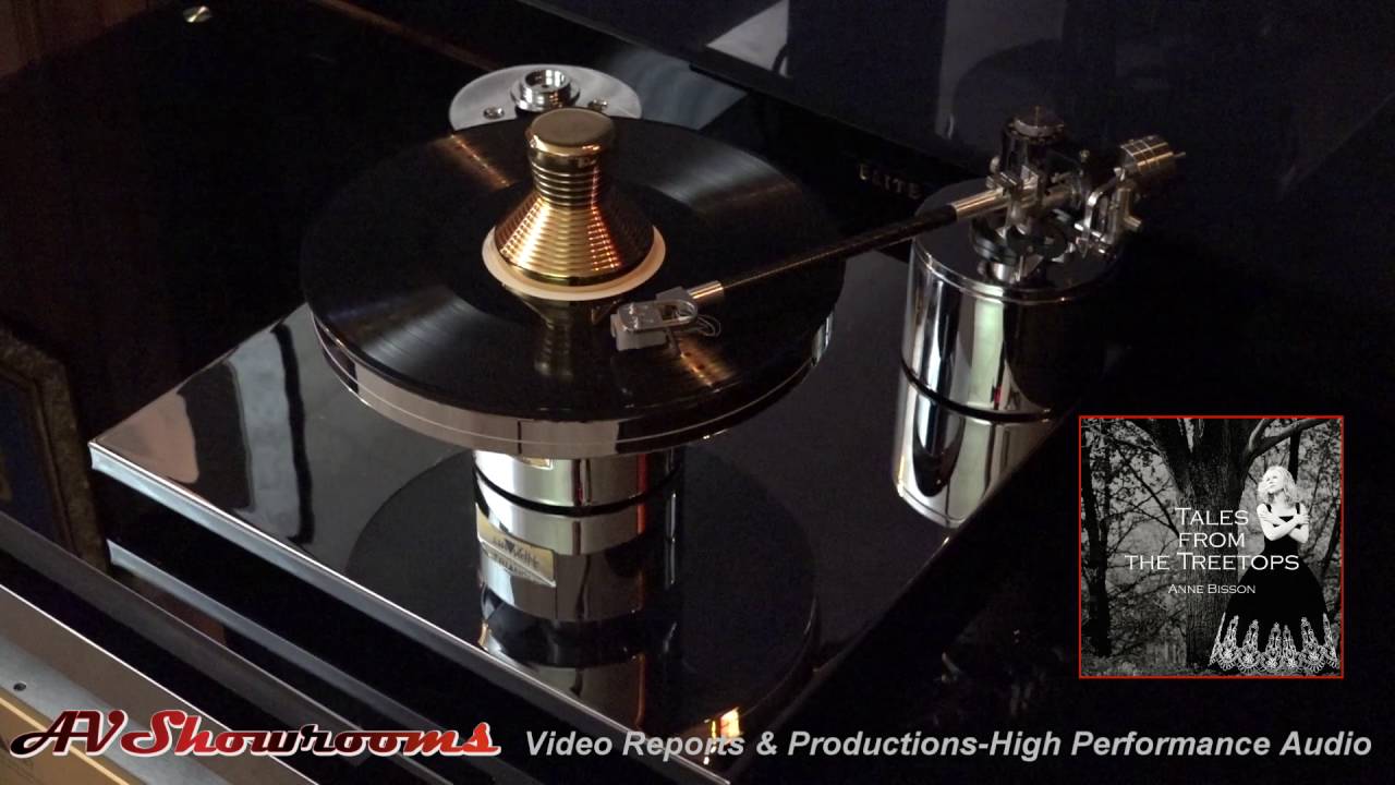 Part 2 of AVShowrooms Listening Studio Number 2, the turntable is set up and playing