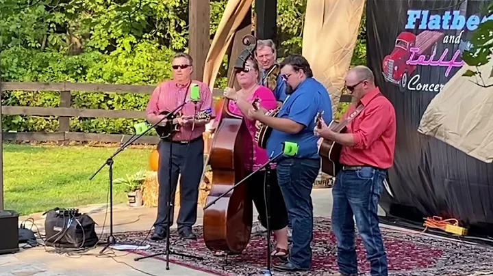 Virginia Rain Bluegrass Band - Driving Nails in My...