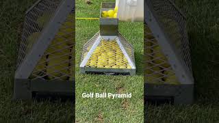 Ever wonder how they make the golf ball pyramids at the driving range? ⛳️