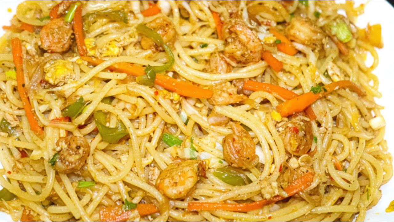 Chinese style 'Shrimp noodles' better than restaurant - YouTube