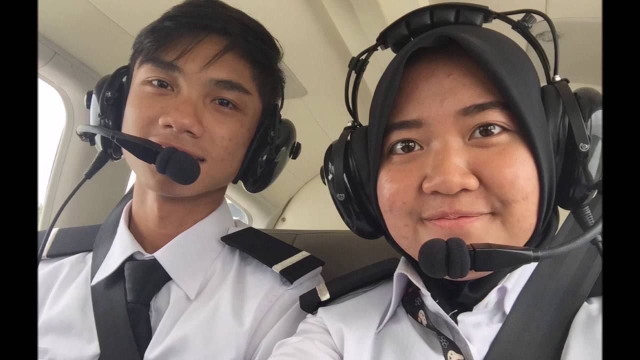 AERO Movie UTHM Aeronautic 2015/2016 - YouTube
