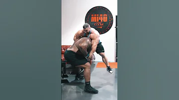 Bodybuilder Wrestling a Powerlifter throwback