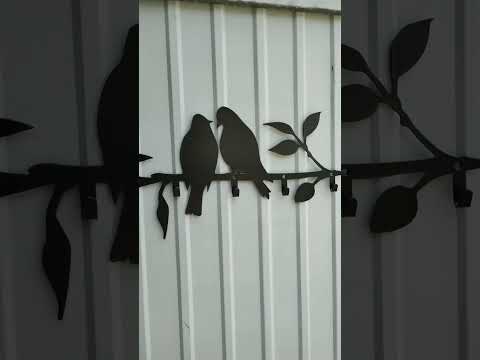 Вішалка для одягу з металу "Два птахи на гілці" 60 см, відео 1