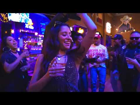 Louie TheSinger feat. Chris Perez “Buzzin” Official Music Video