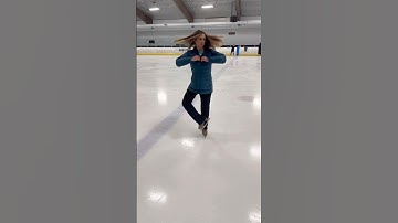 Quick tips for centering a scratch spin #learntoskate #movement #expression #basicskills #skating