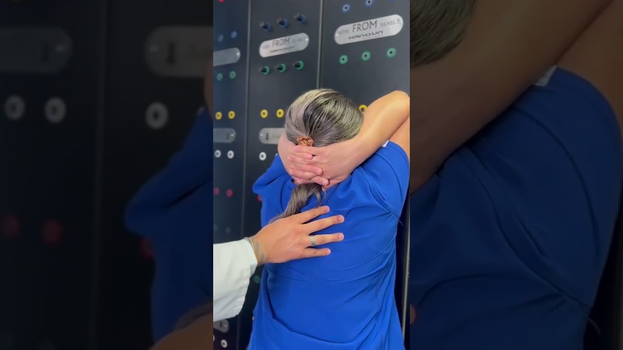 ¡¿Tienes Una protuberancia en el cuello?!  😱 Auronovo - Physical Therapy and Rehabilitation💆🏻🪷